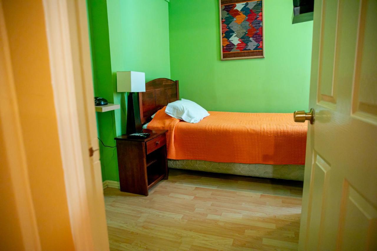Ayelen Apart Hotel Calama Esterno foto